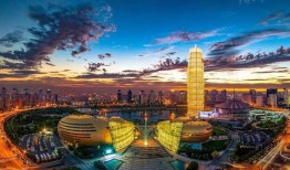 郑州旅游穿什么好看(郑州旅游穿什么好看图片)