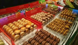 出国旅游自备什么食物(出国旅游必备物品)