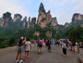 冬天老人旅游注意什么(冬天适合老人旅游的地方有哪些)
