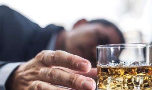 旅游喝什么白酒好(旅游适合喝什么饮料)
