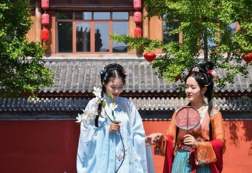丽江旅游穿什么旗袍(去丽江旅游适合穿汉服吗)