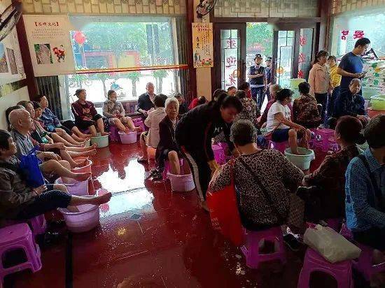 老年旅游产品注意什么(老年旅游产品设计方案)
