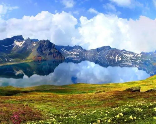 湖泊什么季节旅游最好(湖泊什么季节旅游最好看)